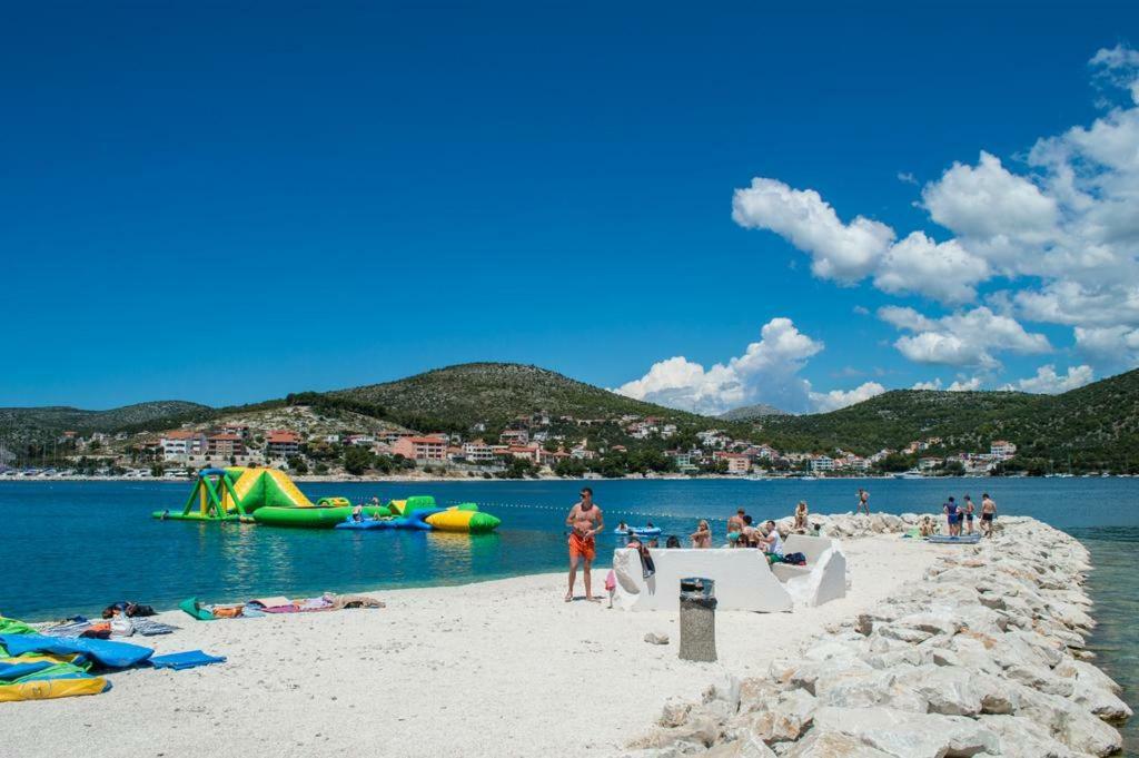 Apartments Iva I Marko Marina Eksteriør billede
